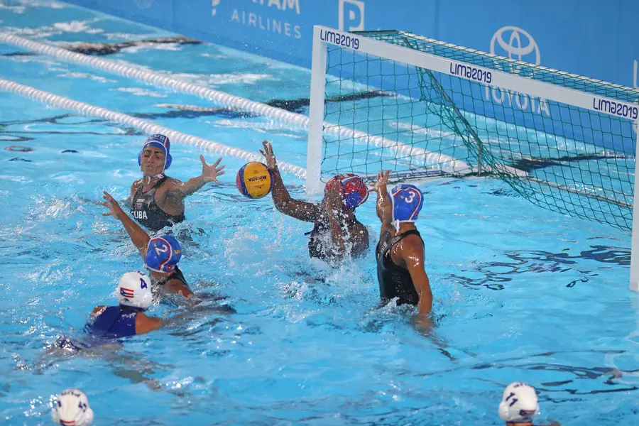 Water polo pool: dimensions and design tips - Fluidra