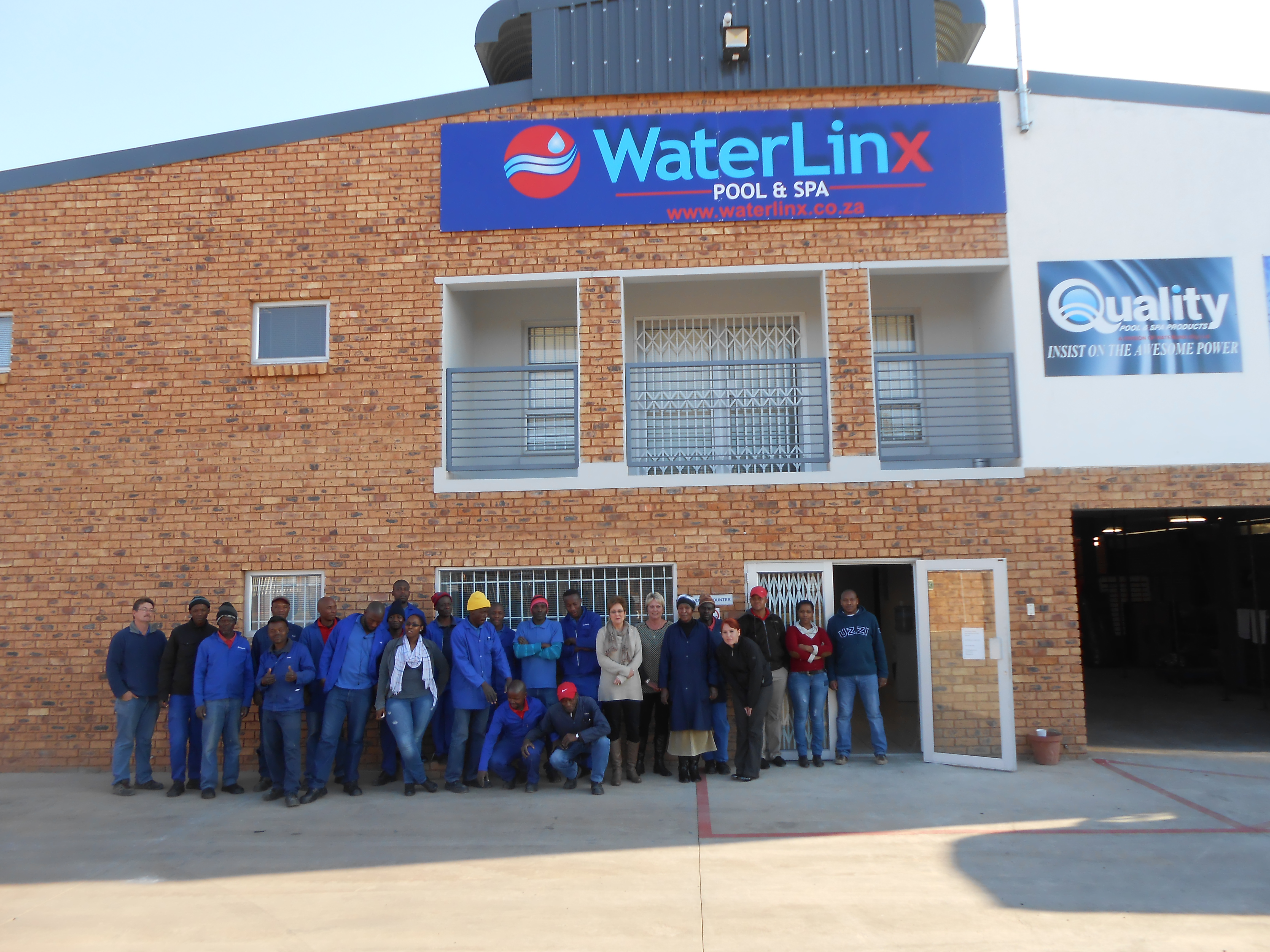 Fluidra acquires 72% of the leading South African pool company for 17 million euros