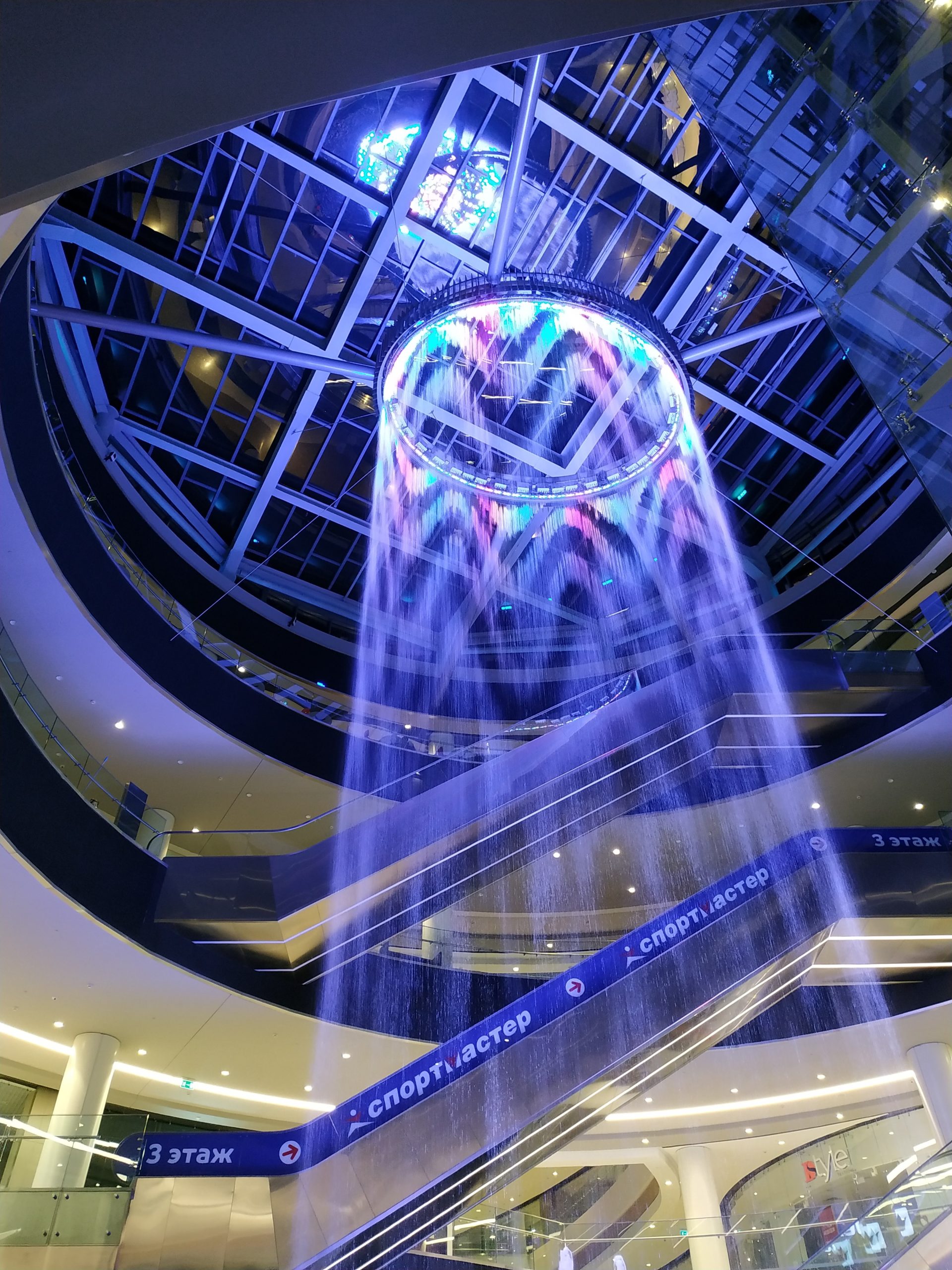 Fuentes ornamentales para centros comerciales: 4 propuestas que se adaptan al espacio 3 kashirskaya 11582 scaled