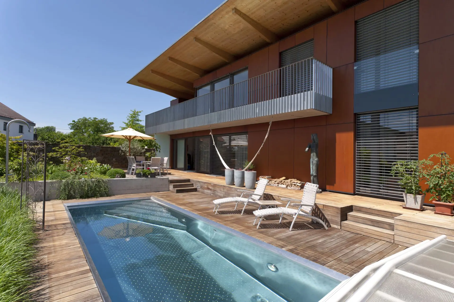 Commercial swimming pools: all you need to know 13 Stainless steel pool