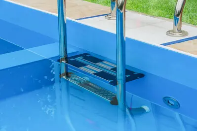 Pool equipment: all about water treatment, elements and accessories 1 shutterstock 148414220 shutterstock 148414220 1 1