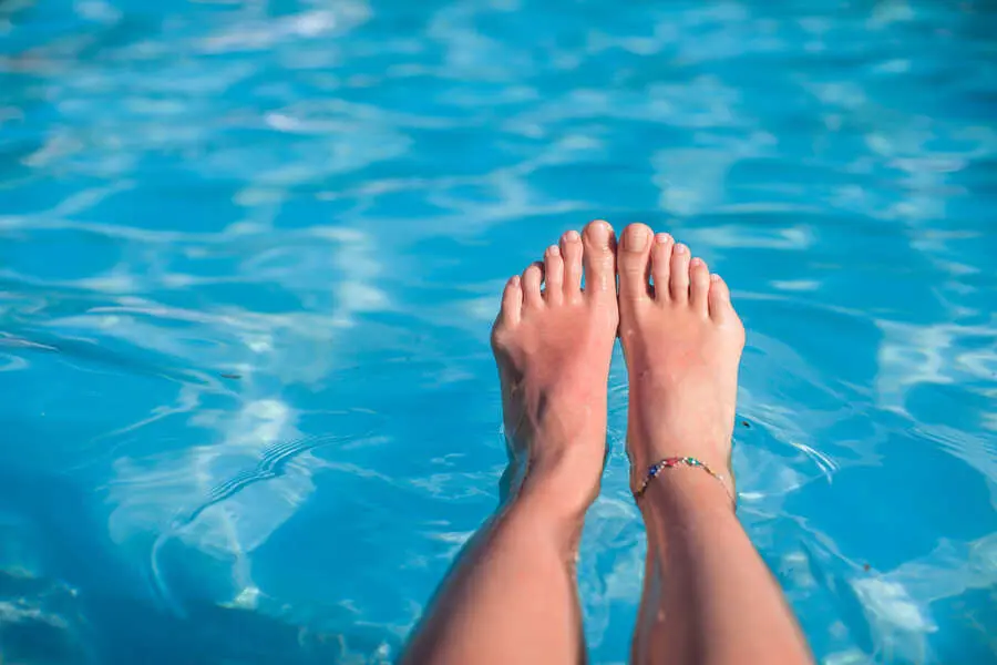 How to reduce pool alkalinity and keep pool pH balanced How to reduce pool alkalinity and keep pool pH balanced