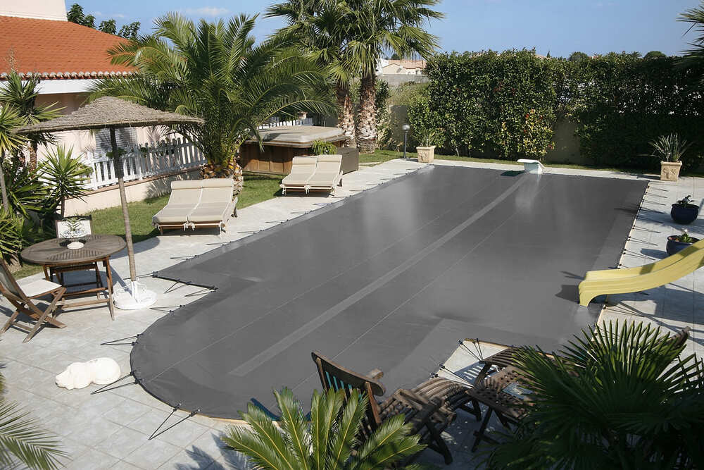 Gestionar el cierre de una piscina en invierno: Cómo aumentar el ahorro 1 Pool closing tips for maintenance 0D0A 1