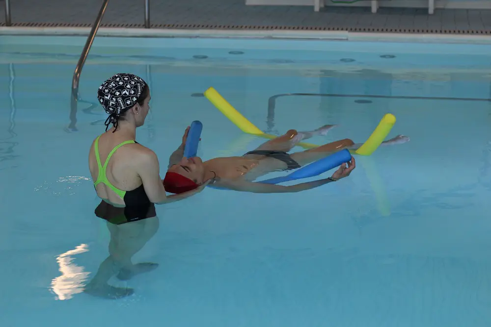 Watsu therapy benefits and its unique offering in wellness spaces 1 Watsu therapy principles