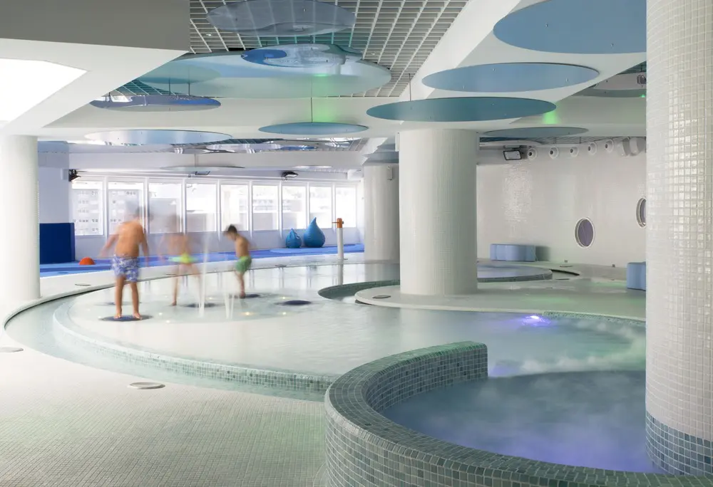 Piscinas prefabricadas: Soluciones fiables y rentables para instalaciones de ocio y deportivas 8 piscinas prefabricadas 2 8