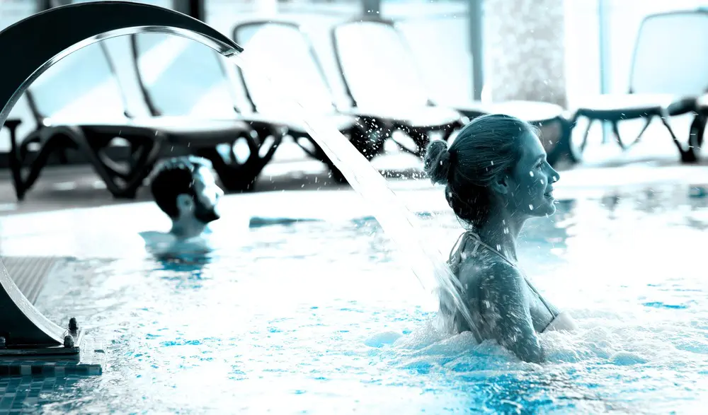 Holistic therapies: enhancing wellness in spas and wellness centers 9 Benefits for Spa and Wellness Center Users 1