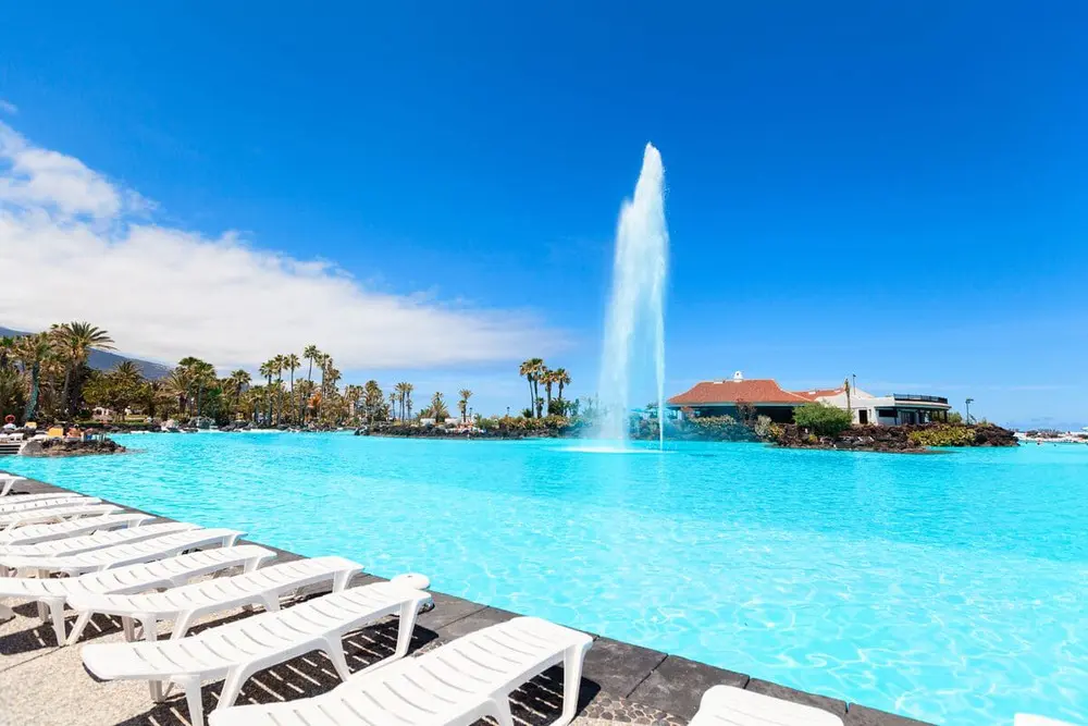 Creando un oasis paradisíaco con lagunas artificiales 9 Salas tecnicas ubicadas estrategicamente 2 2