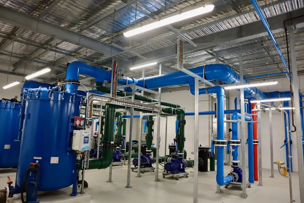 Cómo conseguir un agua perfecta con el sistema de filtración de piscina 2 What different types of pool filters are there