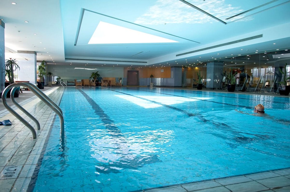 Sistema de recuperación de calor: aprovecha el calor de los centros de datos para piscinas comerciales 2 Beneficios económicos para los operadores de piscinas