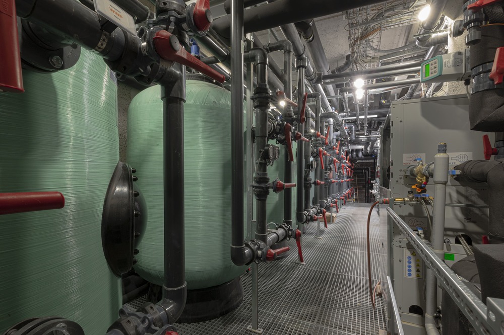 Swimming pool filtration systems: the essential guide for commercial installations Swimming pool filtration systems: the essential guide for commercial installations