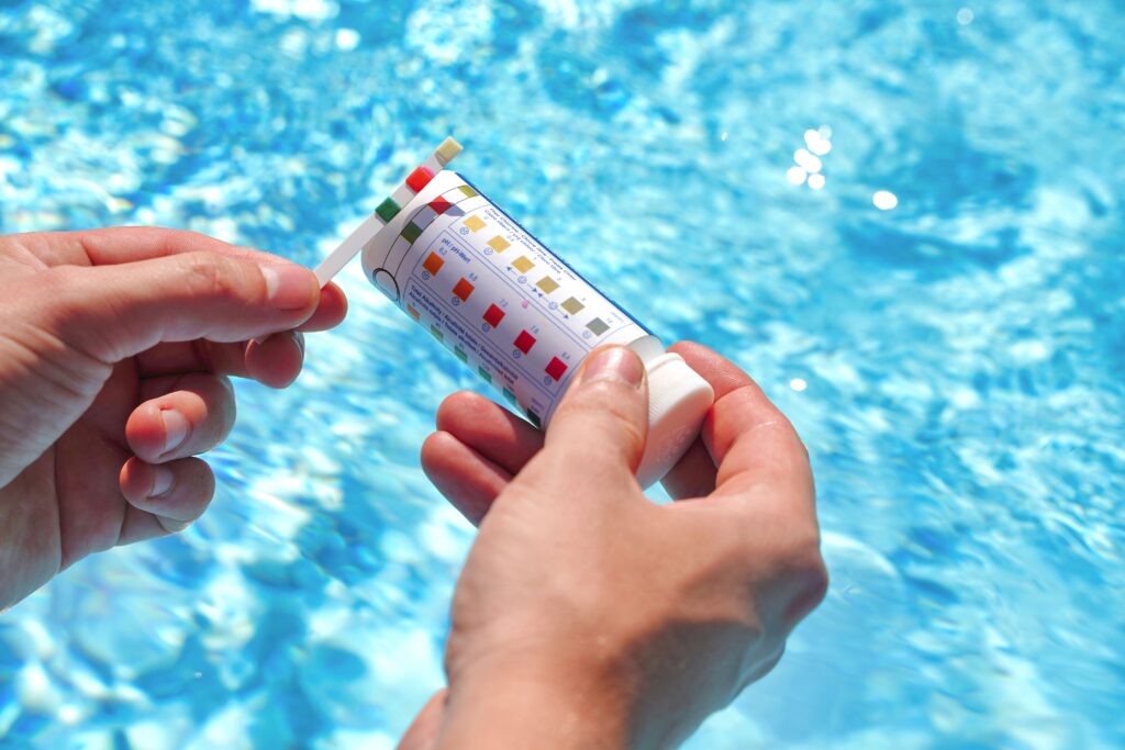 Ideal chlorine levels for swimming pools: recommended values in ppm Ideal chlorine levels for swimming pools: recommended values in ppm