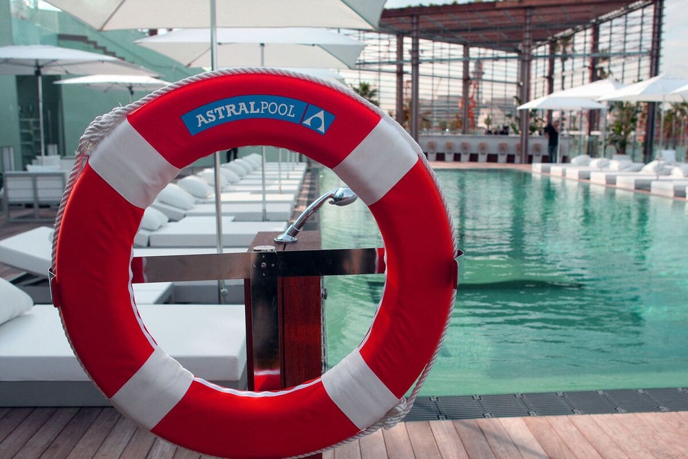 Consejos para instalaciones de piscinas comerciales que garantizan la máxima eficiencia y la mejor experiencia para el usuario 3 instalaciones de piscinas comerciales