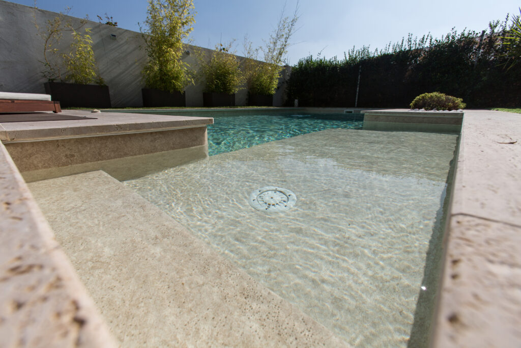 Pool drains: a comprehensive guide to types, installation and efficiency 1 pool drains 1